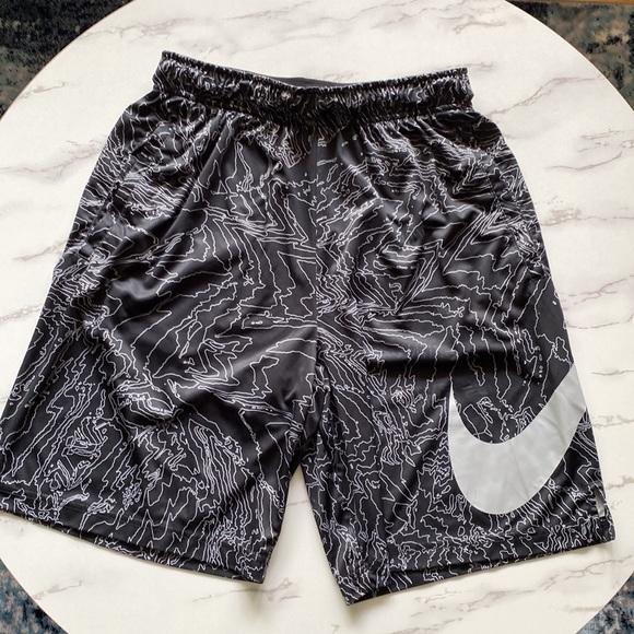 Men's Nike Bundle - M - Picture 6 of 10